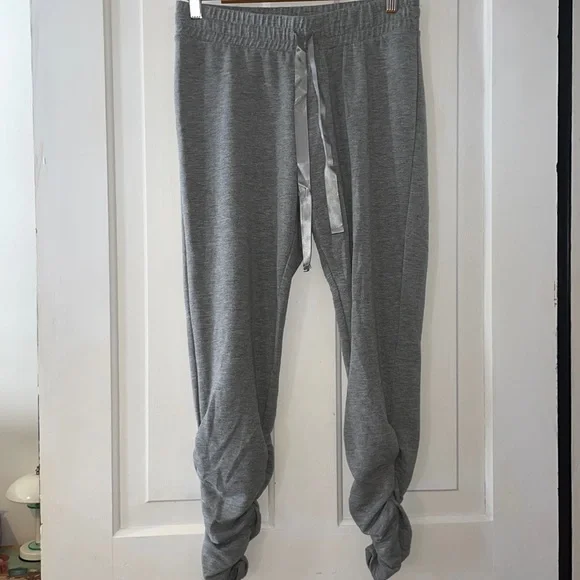 2/$20•Garage• Ruched Calf Sweats with Ribbon Drawstring - Picture 1 of 5